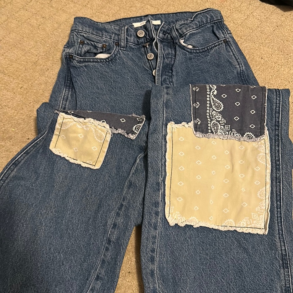 Bandana patch, high rise Straight leg jeans